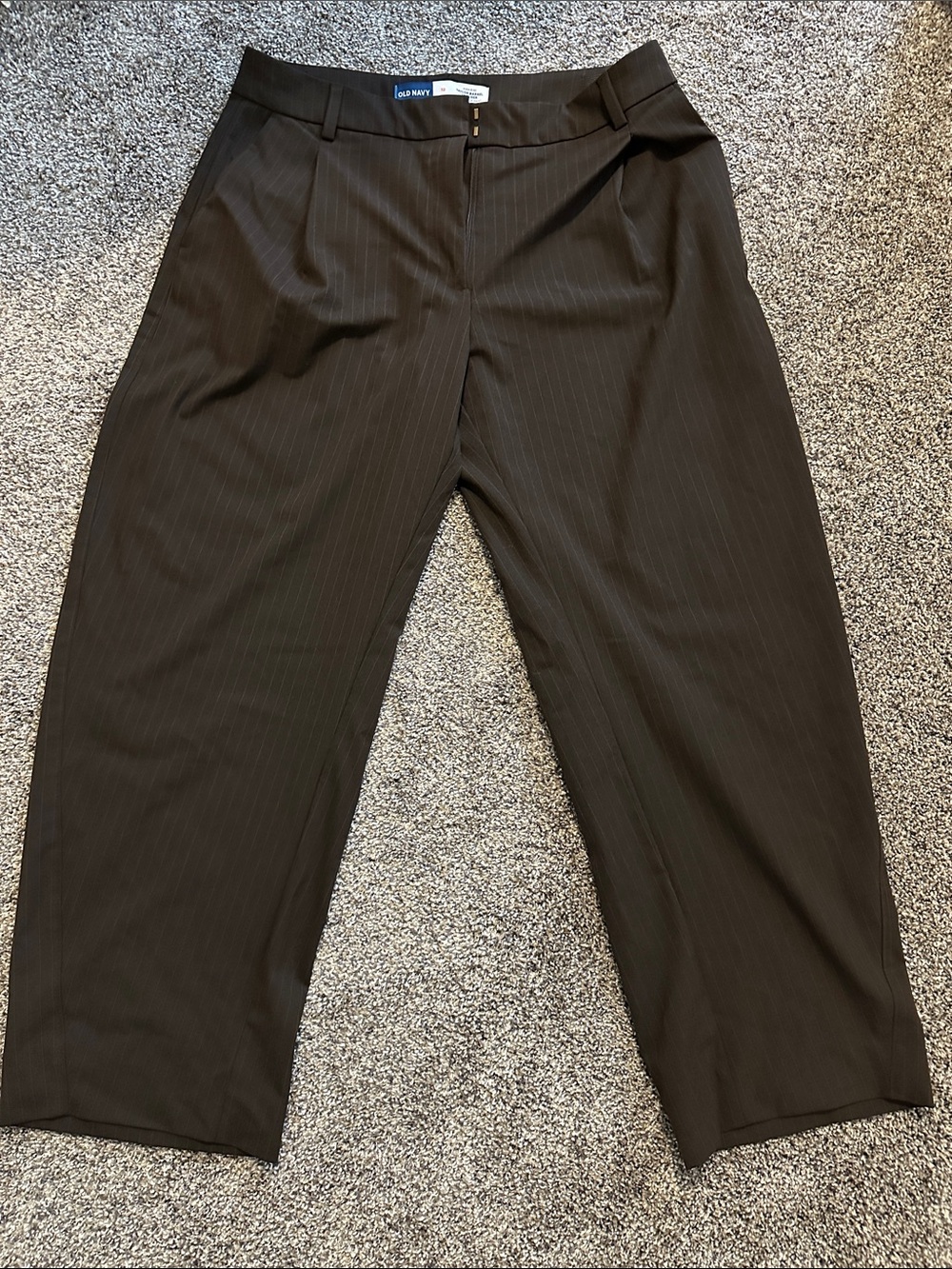 Old Navy Taylor Barrel Trouser w/Adjustable Waist Brown Pinstripe Dress Pants